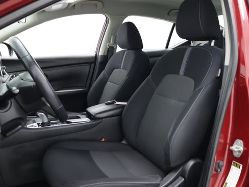 Used 2021 Nissan Sentra SV FWD image 16