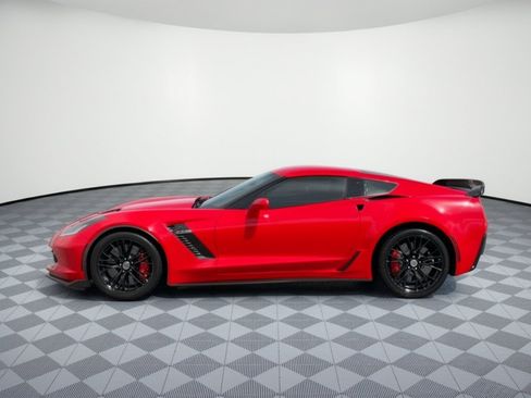 Used 2016 Chevrolet Corvette Z06 w/ Z07 Performance Package RWD image 2