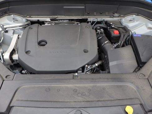 Certified 2025 Volvo XC90 B6 Plus image 43