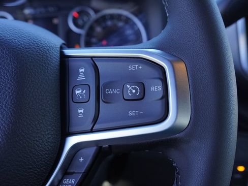 New 2026 RAM 2500 Big Horn AWD/4WD image 16