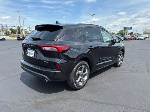 Used 2023 Ford Escape ST-Line w/ Tech Pack #1 AWD/4WD image 7