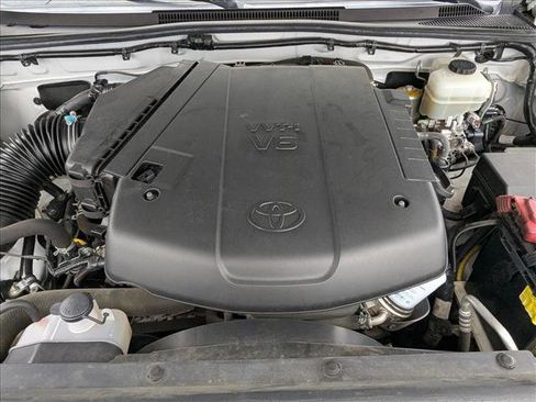 Used 2015 Toyota Tacoma 4x4 Double Cab image 22