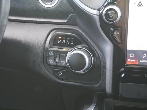 Used 2023 RAM 1500 Big Horn AWD/4WD image 25