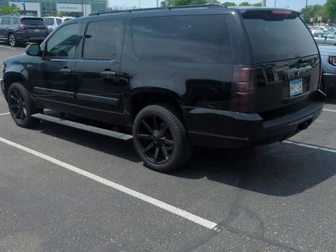 Used 2008 Chevrolet Suburban LTZ w/ LTZ Preferred Equipment Group AWD/4WD image 1