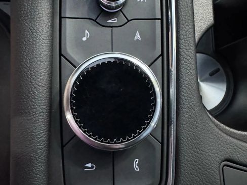 Used 2023 Cadillac XT6 Sport image 37