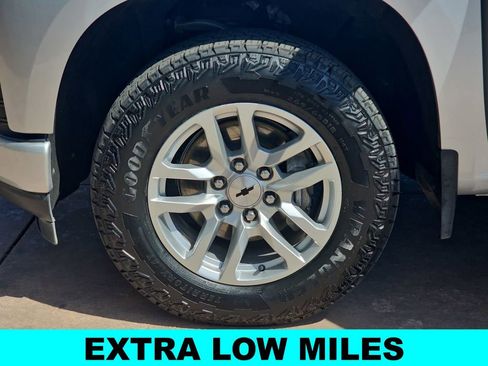 Used 2021 Chevrolet Silverado 1500 RST AWD/4WD image 34
