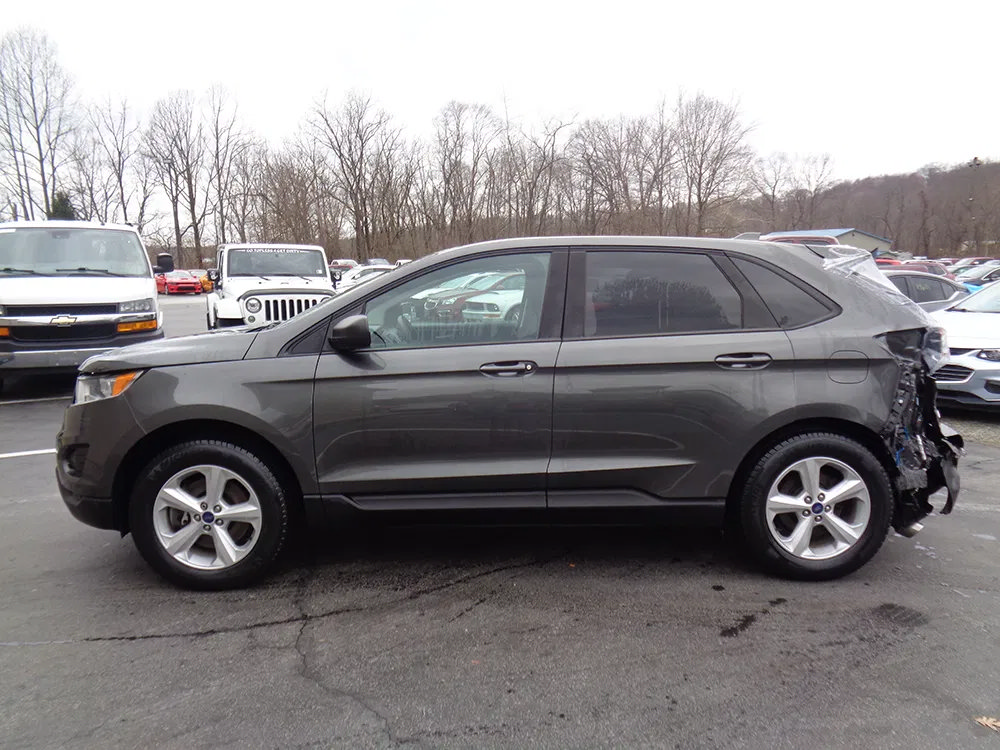 Used 2017 Ford Edge SE AWD/4WD image 5