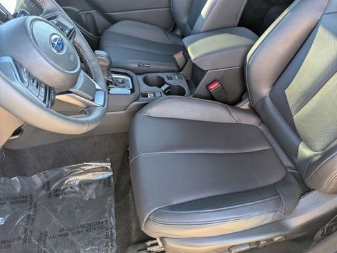 Used 2025 Subaru Forester Limited image 11