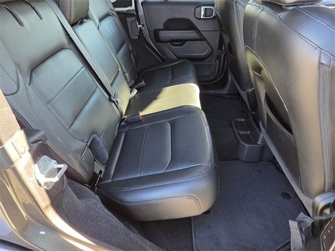 Used 2021 Jeep Wrangler Unlimited Sahara image 14