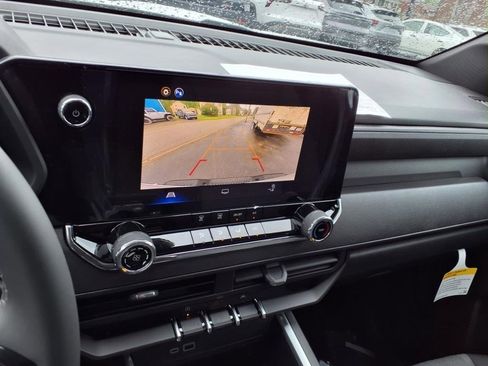 New 2025 Chevrolet Colorado W/T w/ WT Convenience Package II image 12