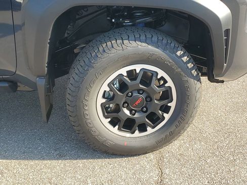 New 2026 Toyota Tacoma TRD Off-Road AWD/4WD image 6