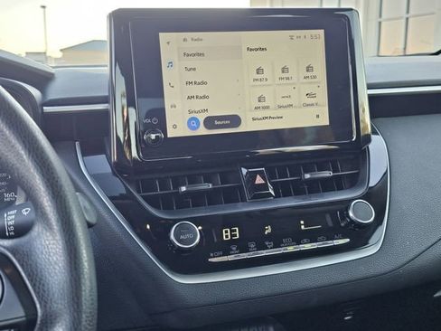 Used 2023 Toyota Corolla LE image 9