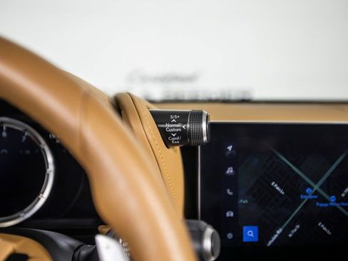 Used 2025 Lexus LC 500 Convertible w/ Touring Package image 41