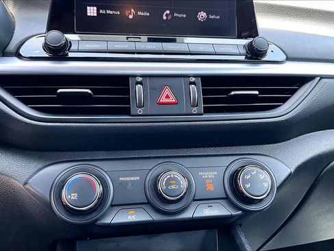 Used 2023 Kia Forte LXS w/ LXS Technology Package FWD image 34