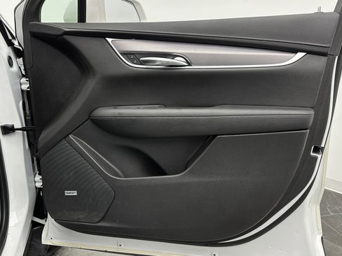 Used 2020 Cadillac XT5 Luxury image 34