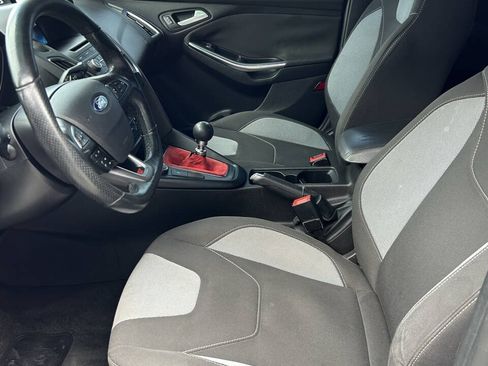 Used 2017 Ford Focus ST FWD image 11
