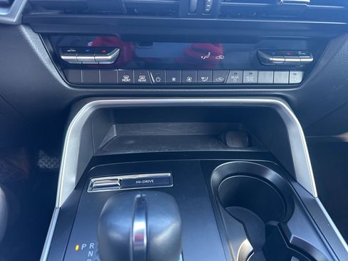 Used 2025 MAZDA CX-90 3.3 Turbo w/ Select Package image 17