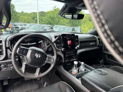 Used 2025 RAM 2500 Laramie AWD/4WD image 13