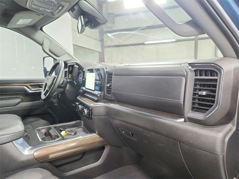 Used 2024 Chevrolet Silverado 2500 LT w/ Texas Edition image 36