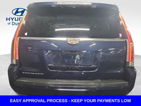 Used 2017 Cadillac Escalade Premium Luxury image 5