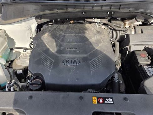 Used 2020 Kia Sorento LX FWD image 31