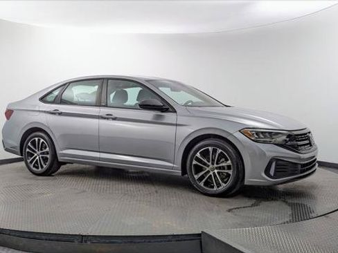 Used 2024 Volkswagen Jetta Sport FWD image 11