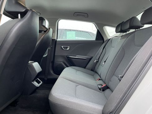 Used 2025 Kia K4 LXS image 24
