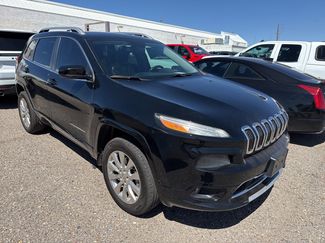 Used 2017 Jeep Cherokee Overland image 1