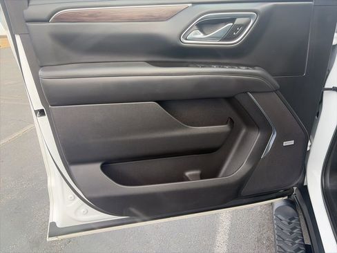 Used 2021 Chevrolet Tahoe Z71 image 14