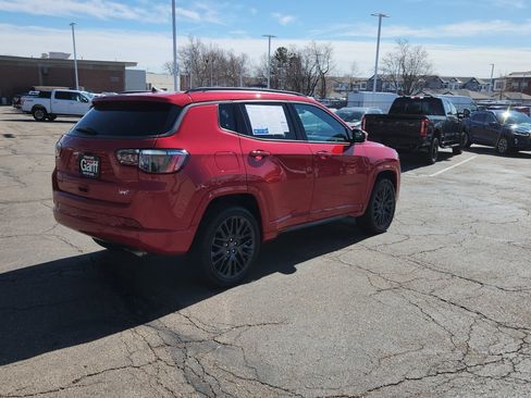 Used 2022 Jeep Compass Limited image 15