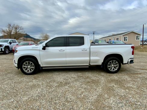 Used 2022 Chevrolet Silverado 1500 High Country w/ Technology Package image 2