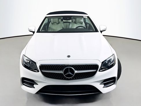 Used 2018 Mercedes-Benz E 400 E 400 image 2