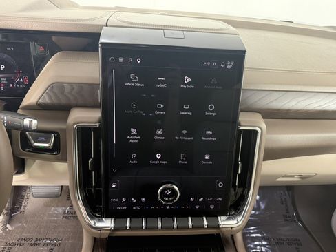 Used 2026 GMC Yukon Denali w/ LPO, Floor Liner Package AWD/4WD image 20