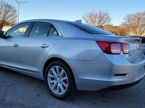 Used 2015 Chevrolet Malibu LT image 3