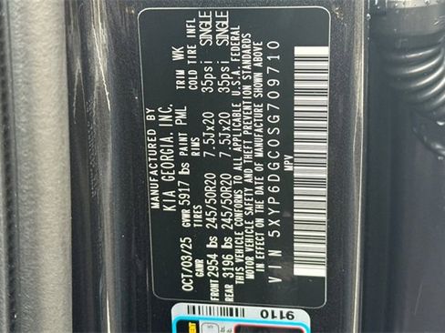 New 2025 Kia Telluride S image 37