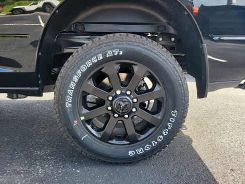 New 2025 RAM 2500 Laramie image 9