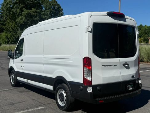 Used 2019 Ford Transit 250 148 Medium Roof RWD image 4