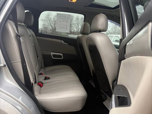 Used 2012 Chevrolet Captiva Sport LTZ AWD/4WD image 12