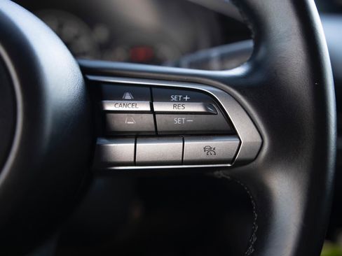 Used 2022 MAZDA MAZDA3 s image 7