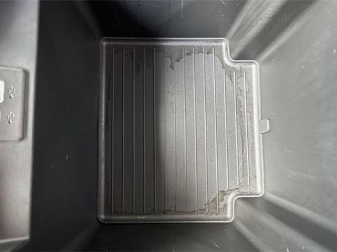 Used 2024 GMC Yukon SLT image 34