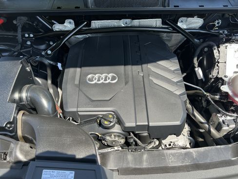 Used 2023 Audi Q5 2.0T Premium w/ Convenience Package AWD/4WD image 36