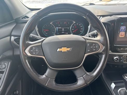 Used 2018 Chevrolet Traverse LT image 14