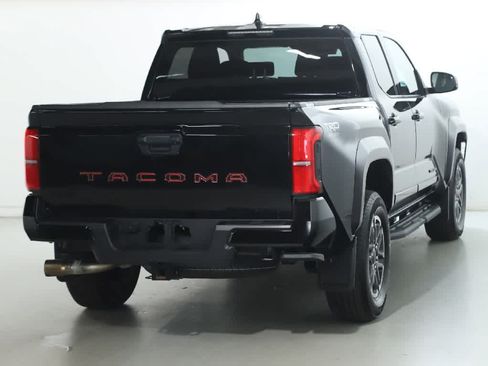 Used 2025 Toyota Tacoma TRD Sport AWD/4WD image 46