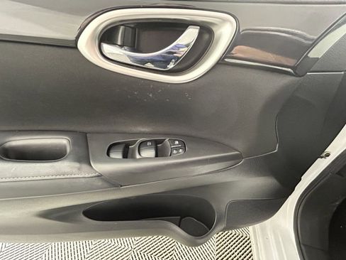 Used 2019 Nissan Sentra SV image 13