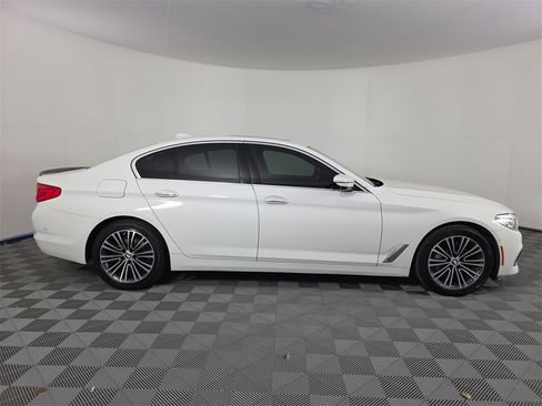 Used 2017 BMW 530i image 4