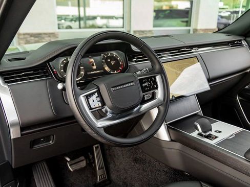 New 2026 Land Rover Range Rover SE AWD/4WD image 16