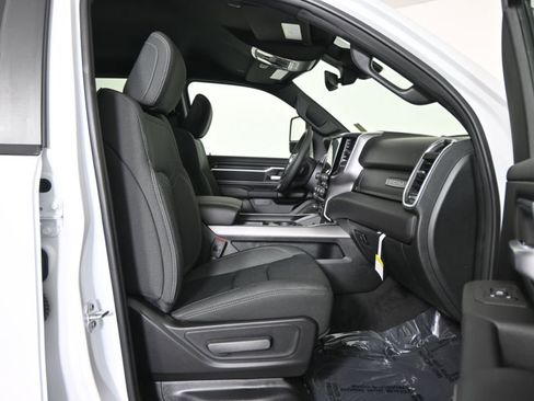 Used 2025 RAM 1500 Big Horn AWD/4WD image 14