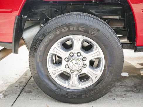 Used 2024 RAM 2500 Big Horn w/ Bed Utility Group image 13