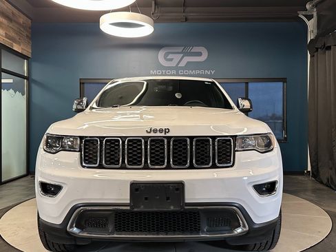 Used 2022 Jeep Grand Cherokee Limited image 8