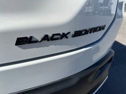 Used 2025 Honda Pilot Black Edition image 44